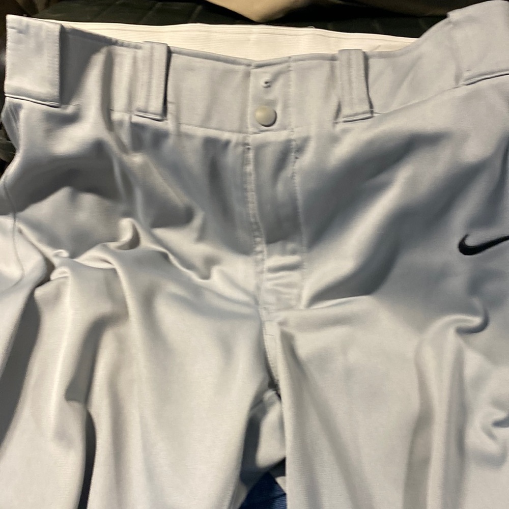 Men’s grey Medium Nike baseball pants